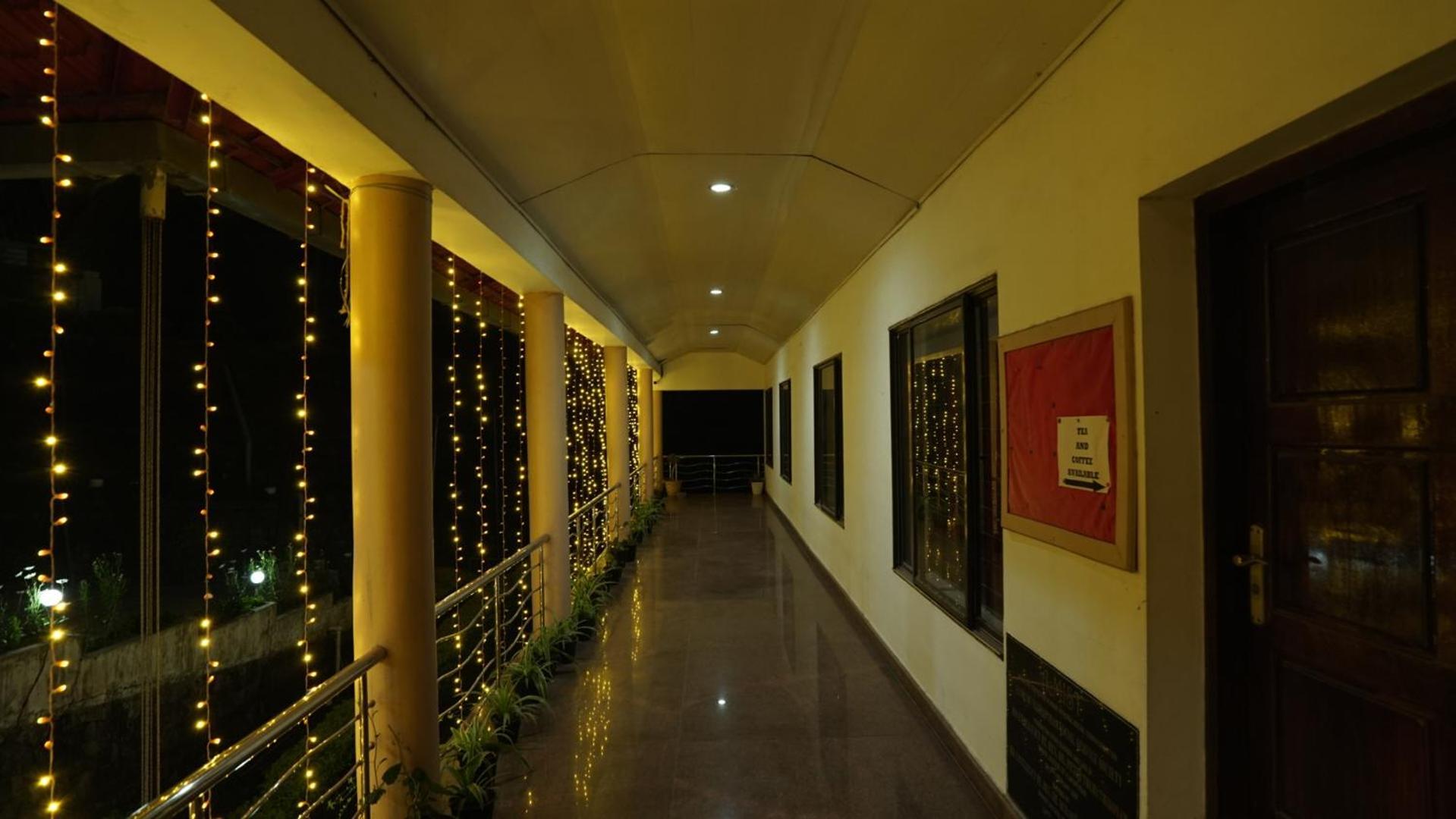 Hotel Ac Mist Munnar Exterior foto